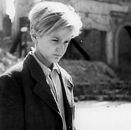 德意志零年剧照的剧照