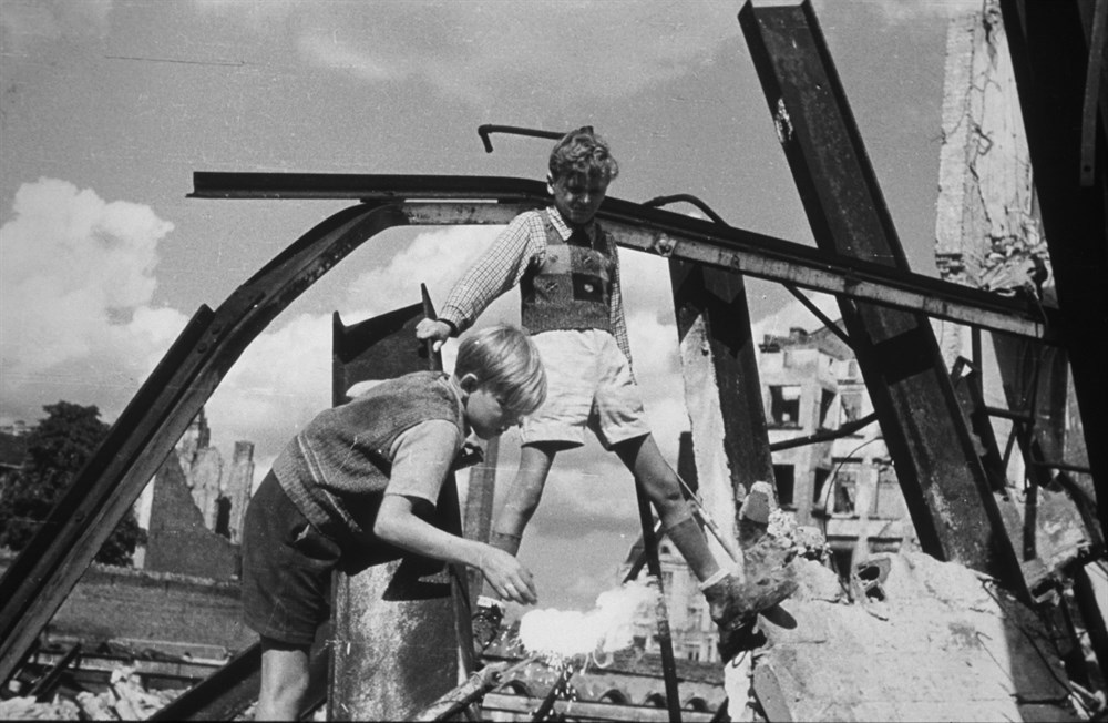 德意志零年剧照的剧照