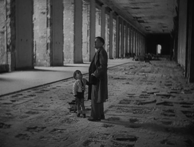 德意志零年剧照的剧照