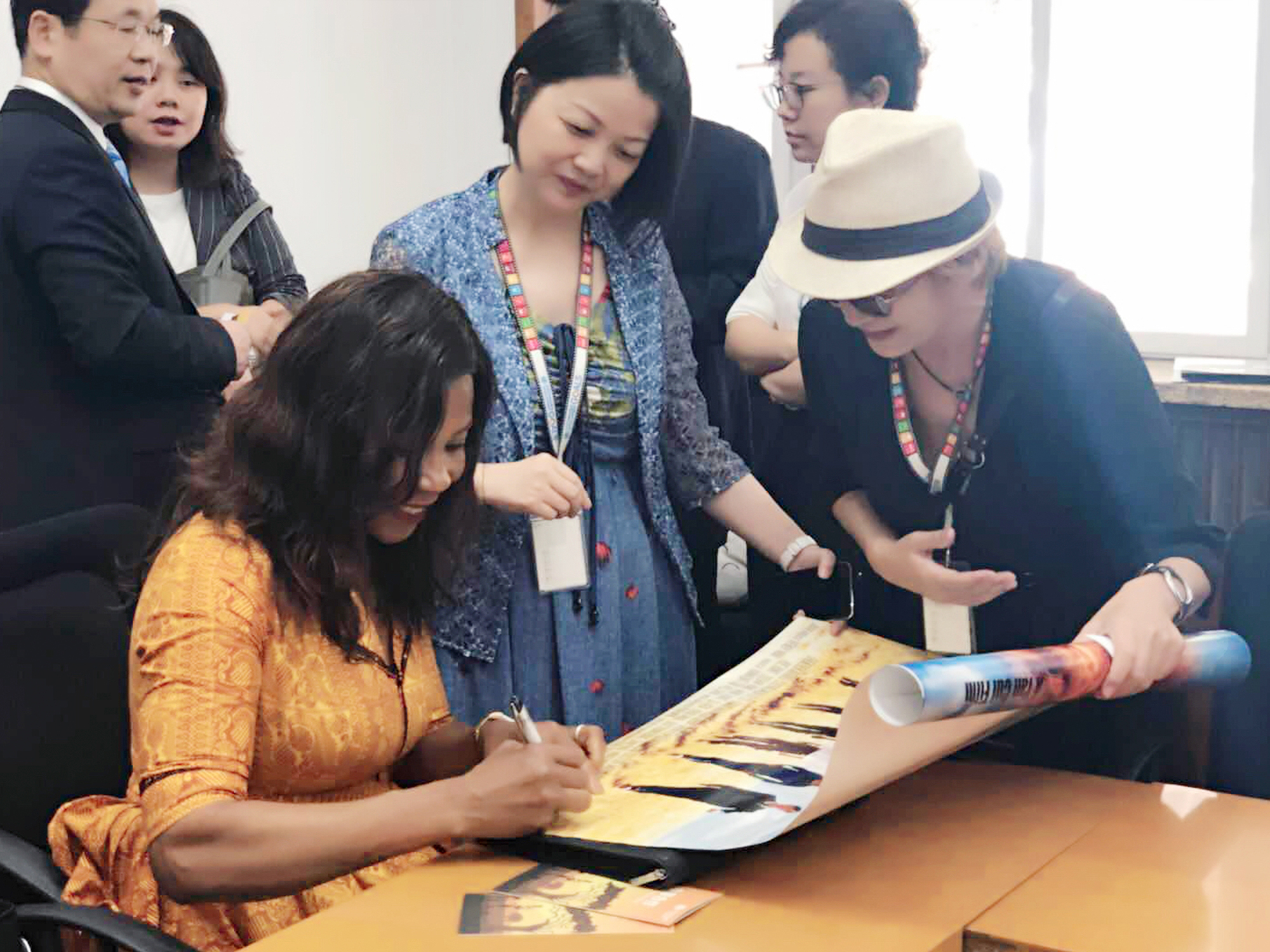 非洲遇见你剧照的剧照