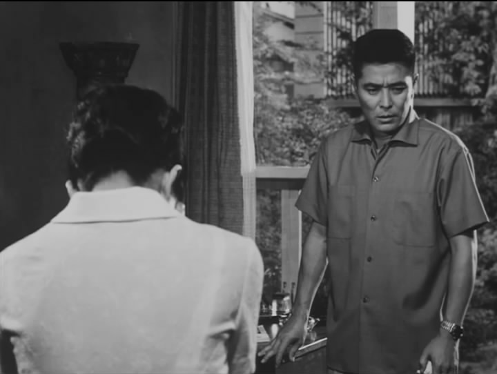 女人中的陌生人剧照的剧照