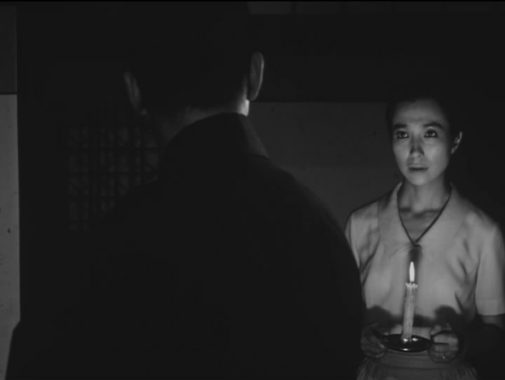 女人中的陌生人剧照的剧照