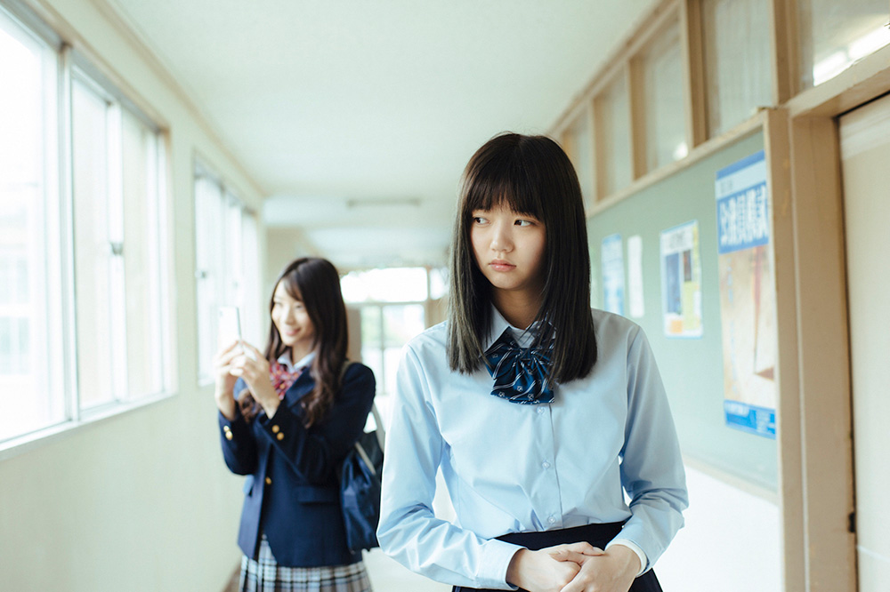 伤痕累累的恶魔剧照的剧照