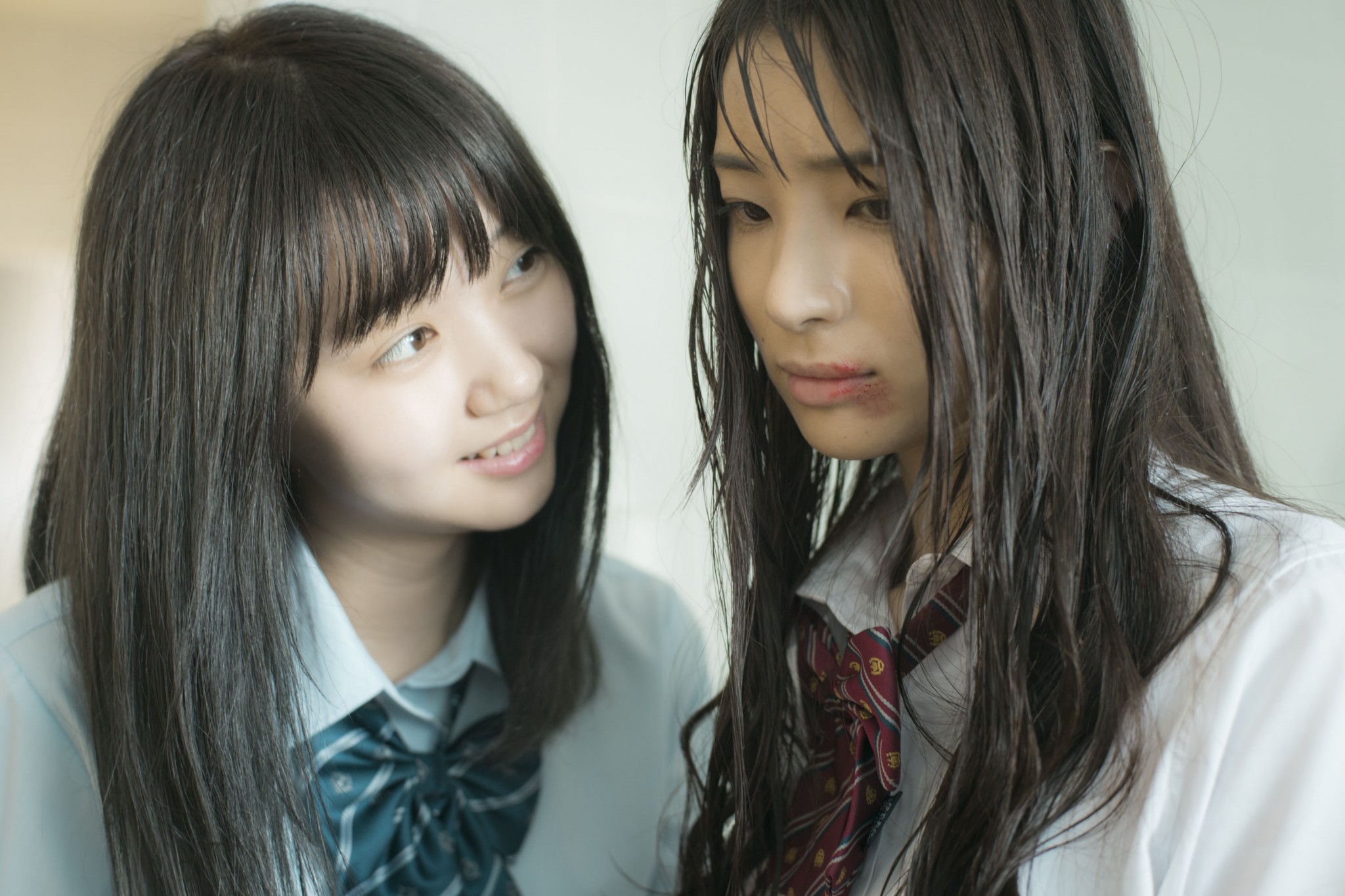 伤痕累累的恶魔剧照的剧照