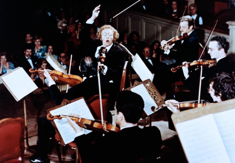 金发大个子剧照的剧照