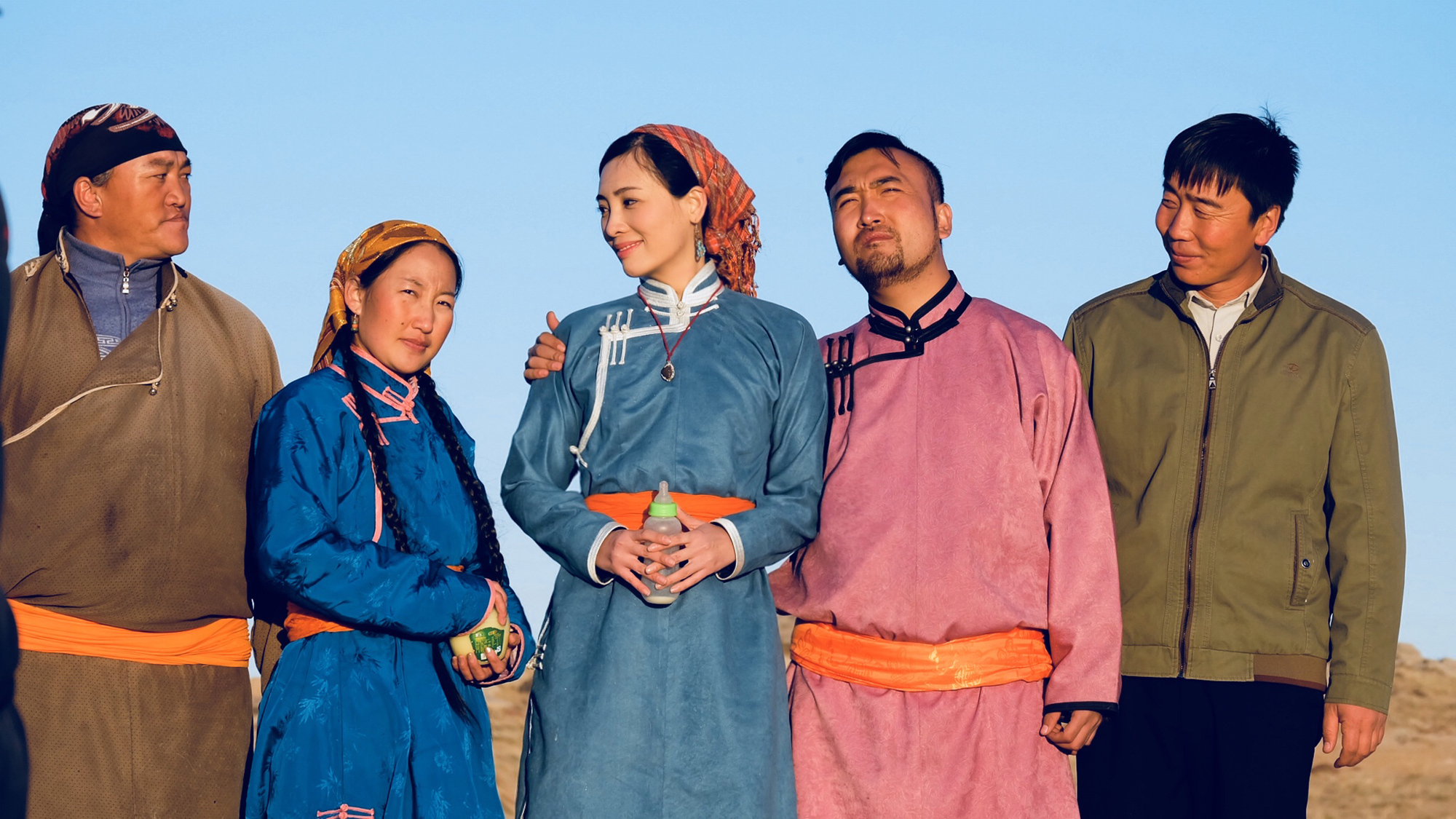 片警宝音剧照的剧照