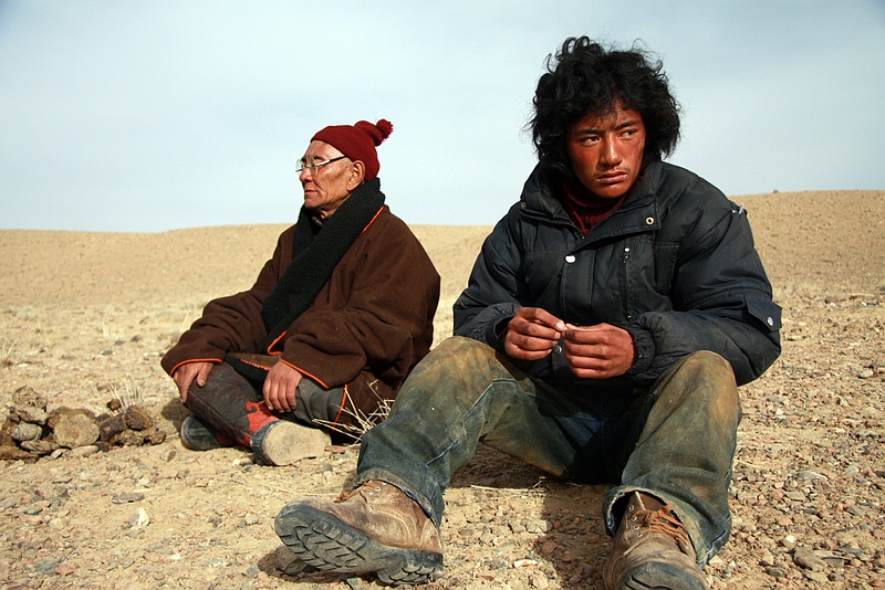 太阳总在左边剧照的剧照