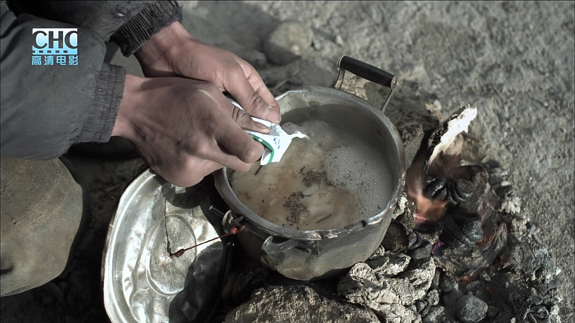 太阳总在左边剧照的剧照