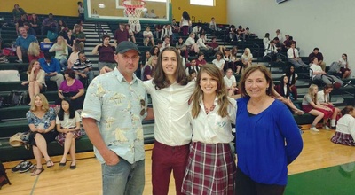 疯狂父母剧照的剧照