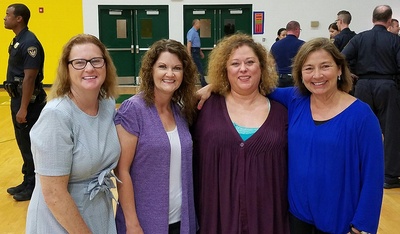 疯狂父母剧照的剧照