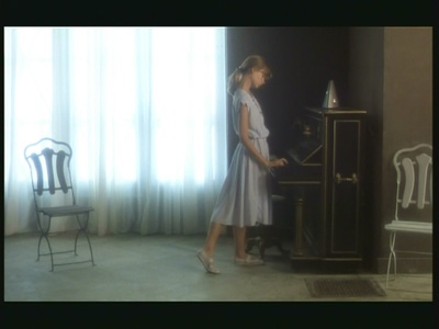 劳拉剧照的剧照