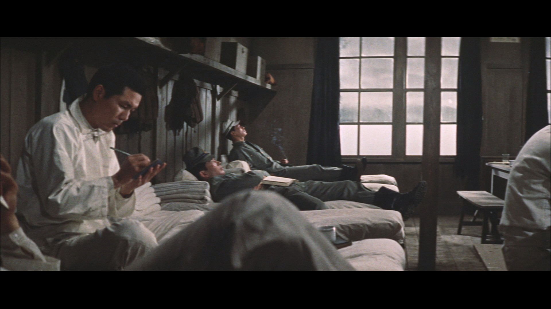 太平洋风暴剧照的剧照