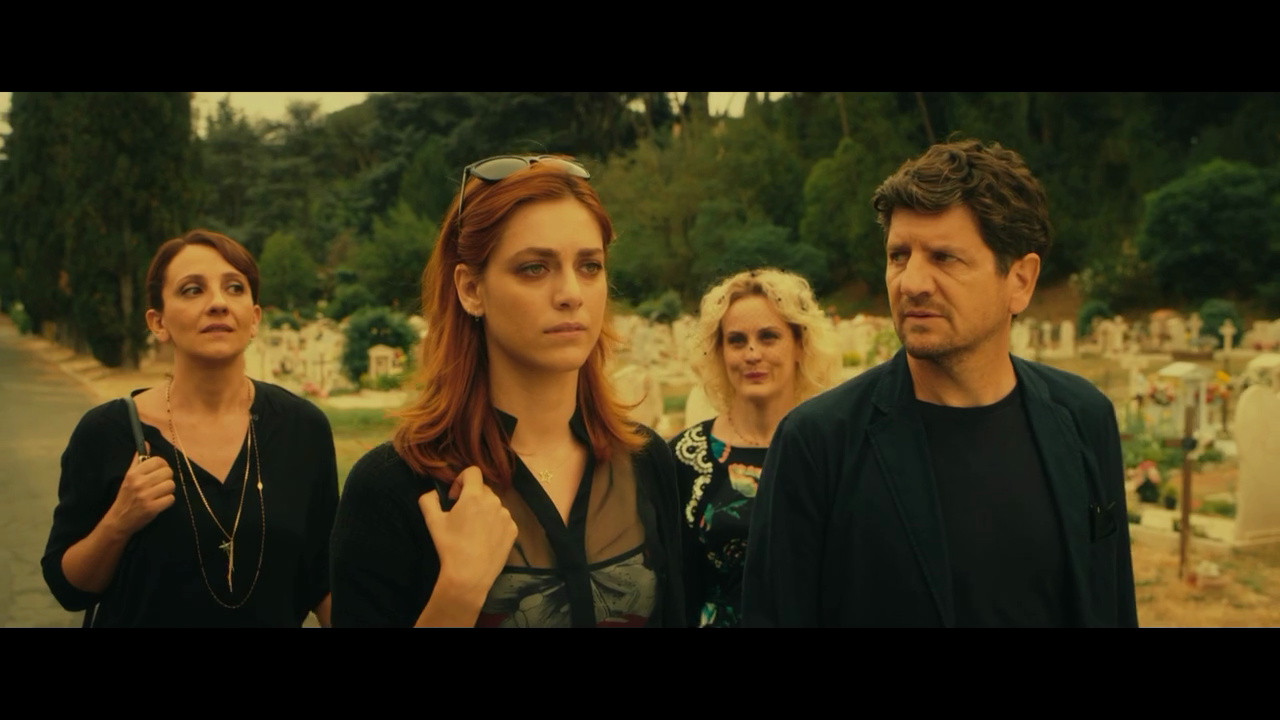 把外婆放进冰箱剧照的剧照