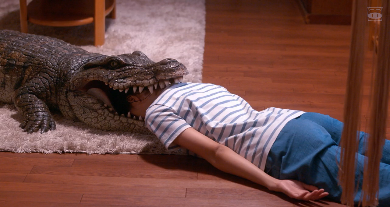 每天回家都会看到老婆在装死剧照的剧照