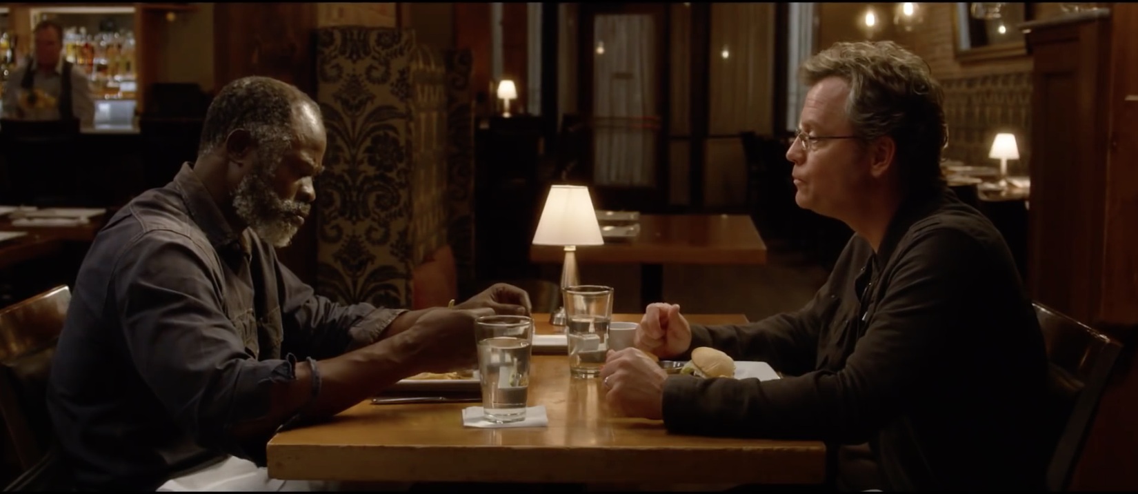 陌路之恋剧照的剧照