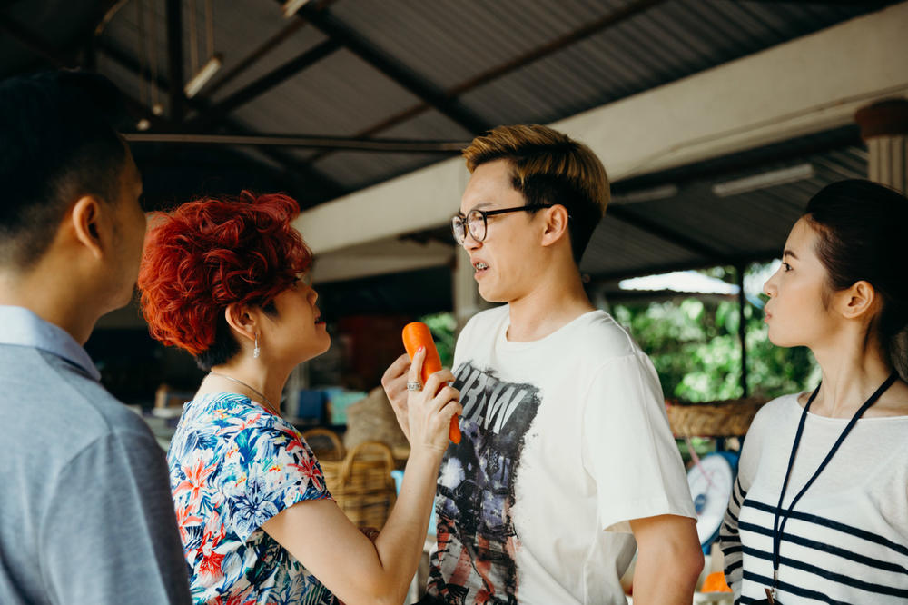 疯狂这一年剧照的剧照