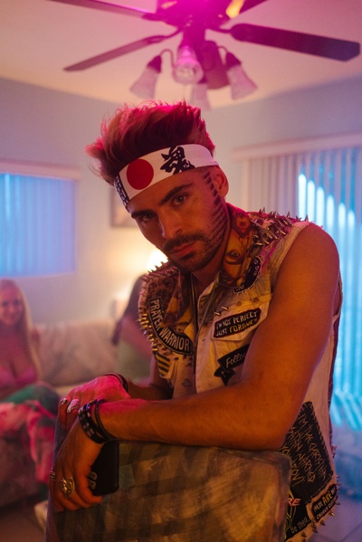 海滩流浪汉剧照的剧照