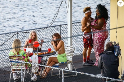 海滩流浪汉剧照的剧照