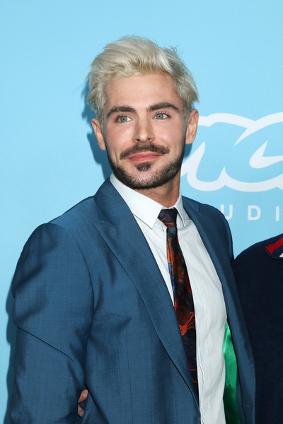 海滩流浪汉剧照的剧照