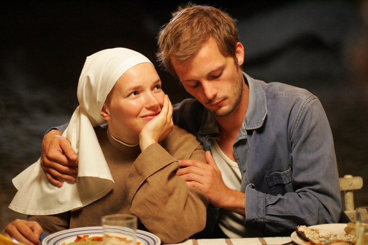 四月之恋剧照的剧照