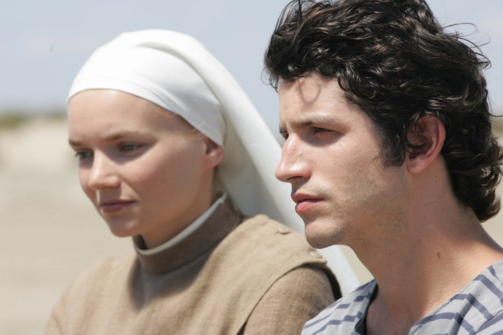 四月之恋剧照的剧照