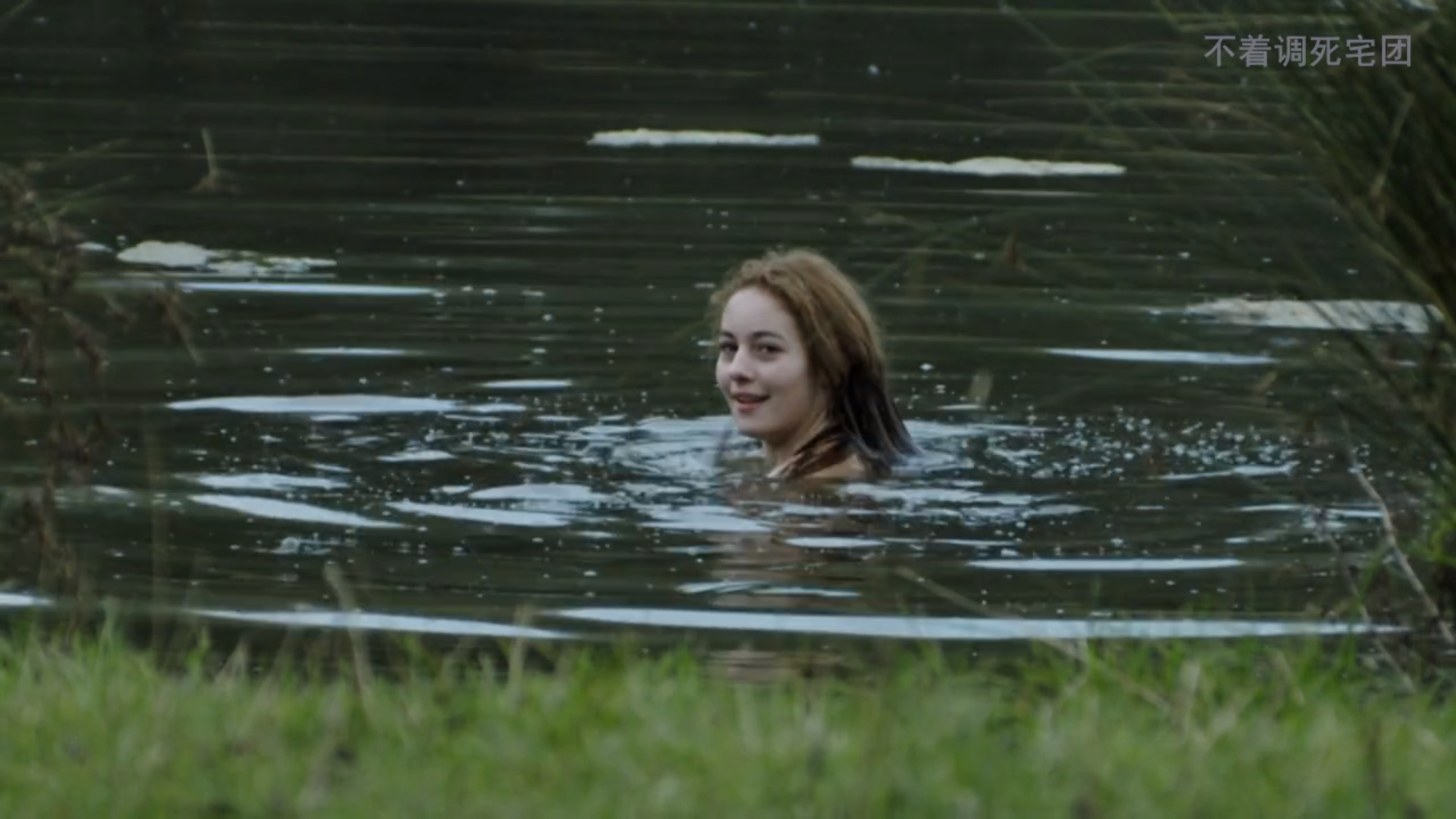 罗西与苹果酒剧照的剧照