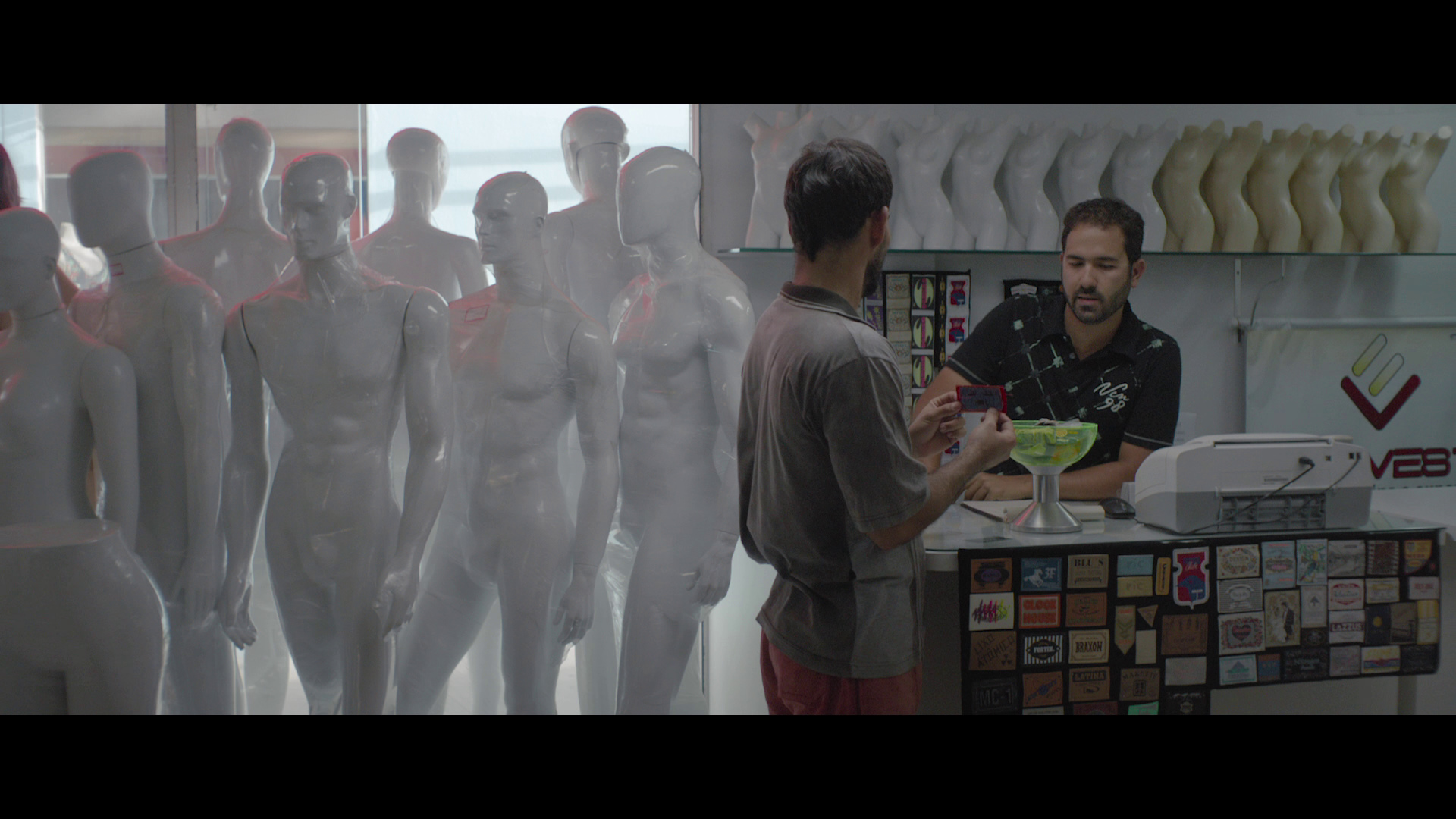 霓虹牛剧照的剧照