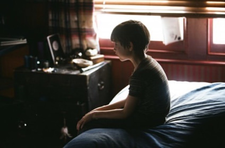 约翰·多诺万的死与生剧照的剧照