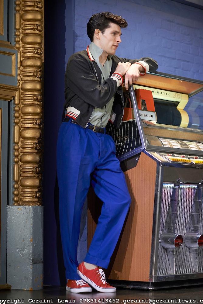 魔咒剧照的剧照