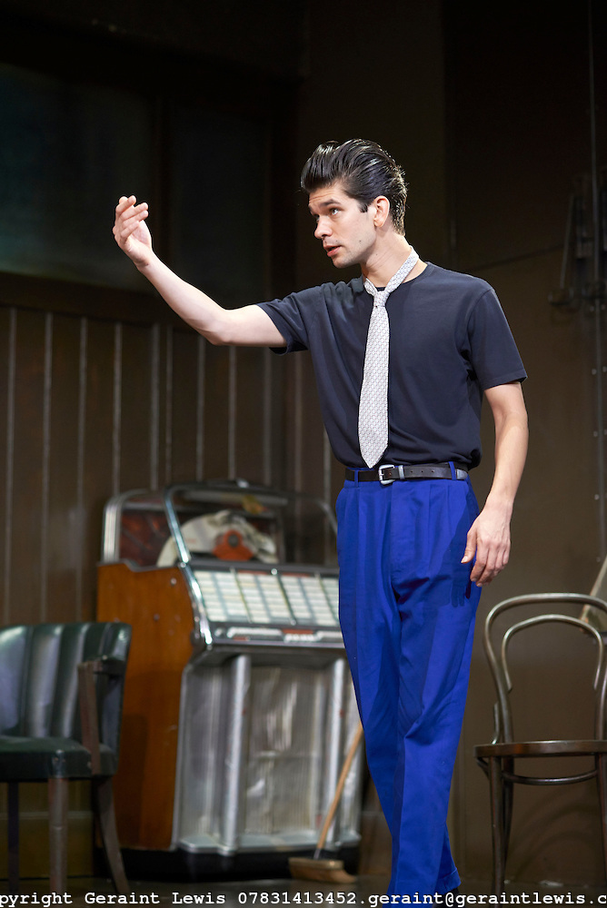 魔咒剧照的剧照