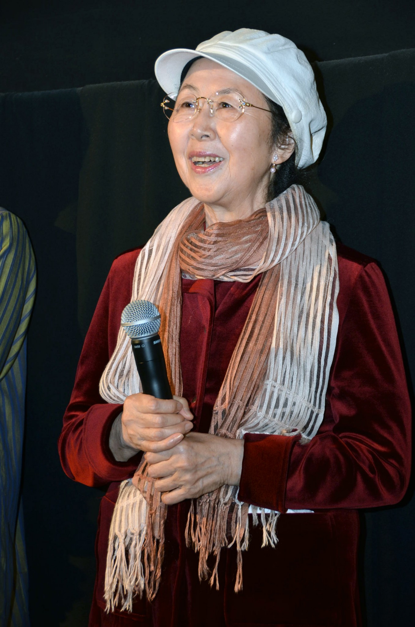 去见瀑布剧照的剧照