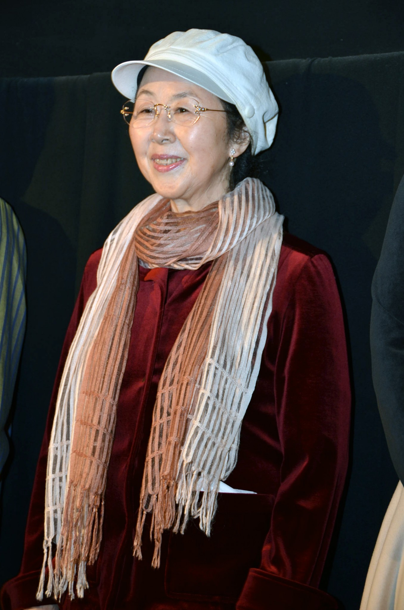 去见瀑布剧照的剧照