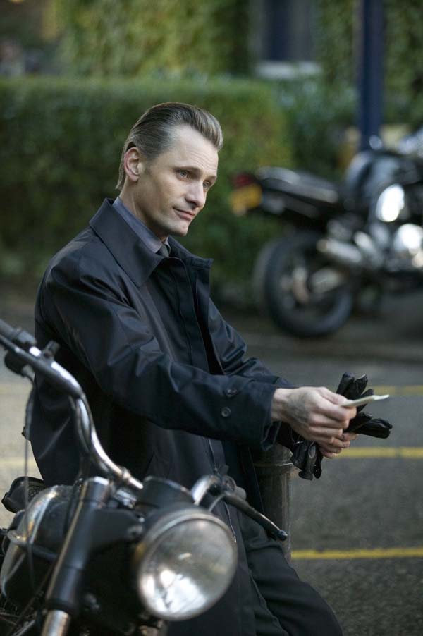 东方的承诺剧照的剧照