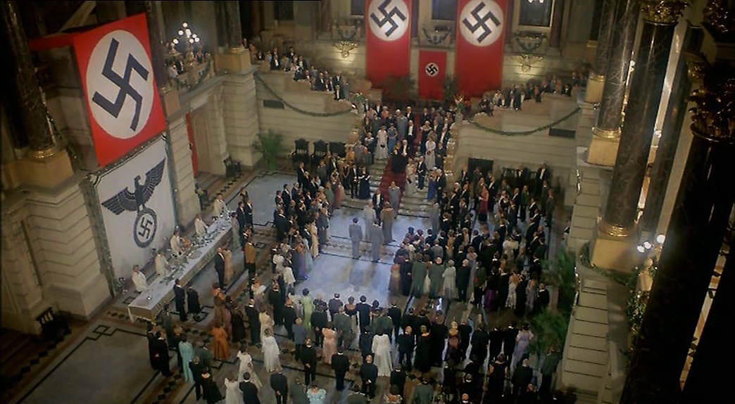 靡菲斯特剧照的剧照