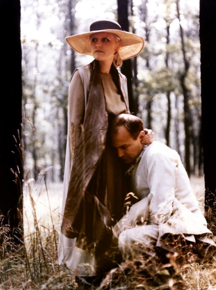 靡菲斯特剧照的剧照