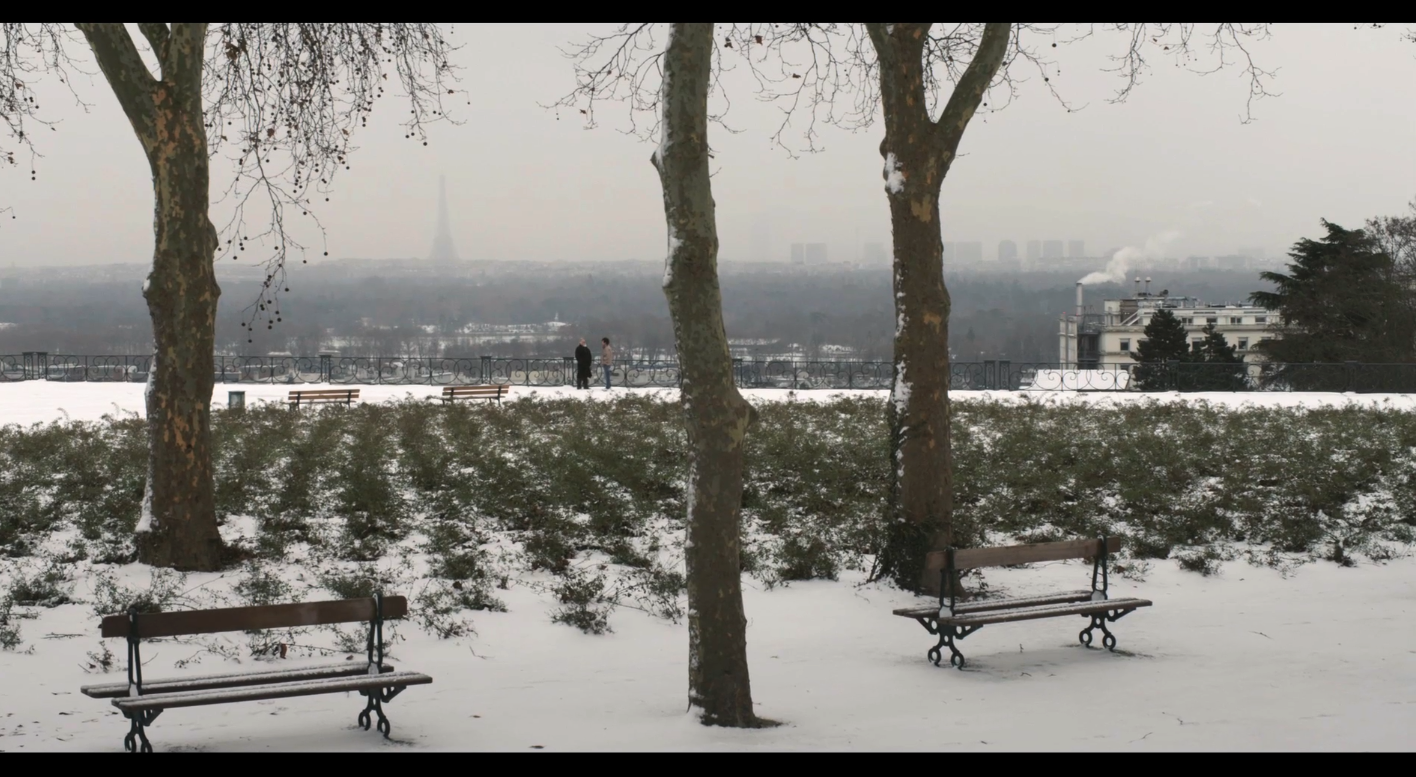 这里，那里剧照的剧照