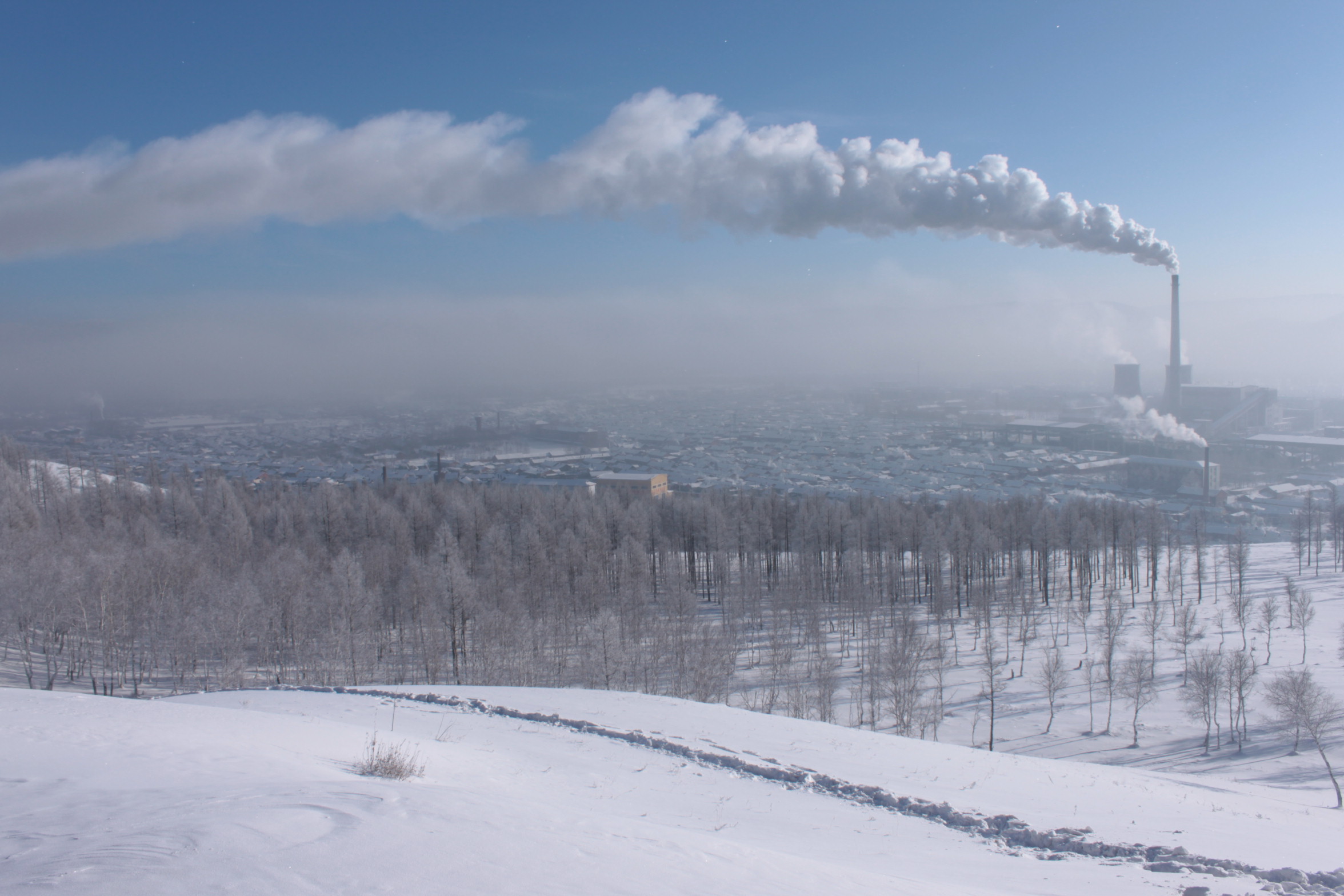 这里，那里剧照的剧照