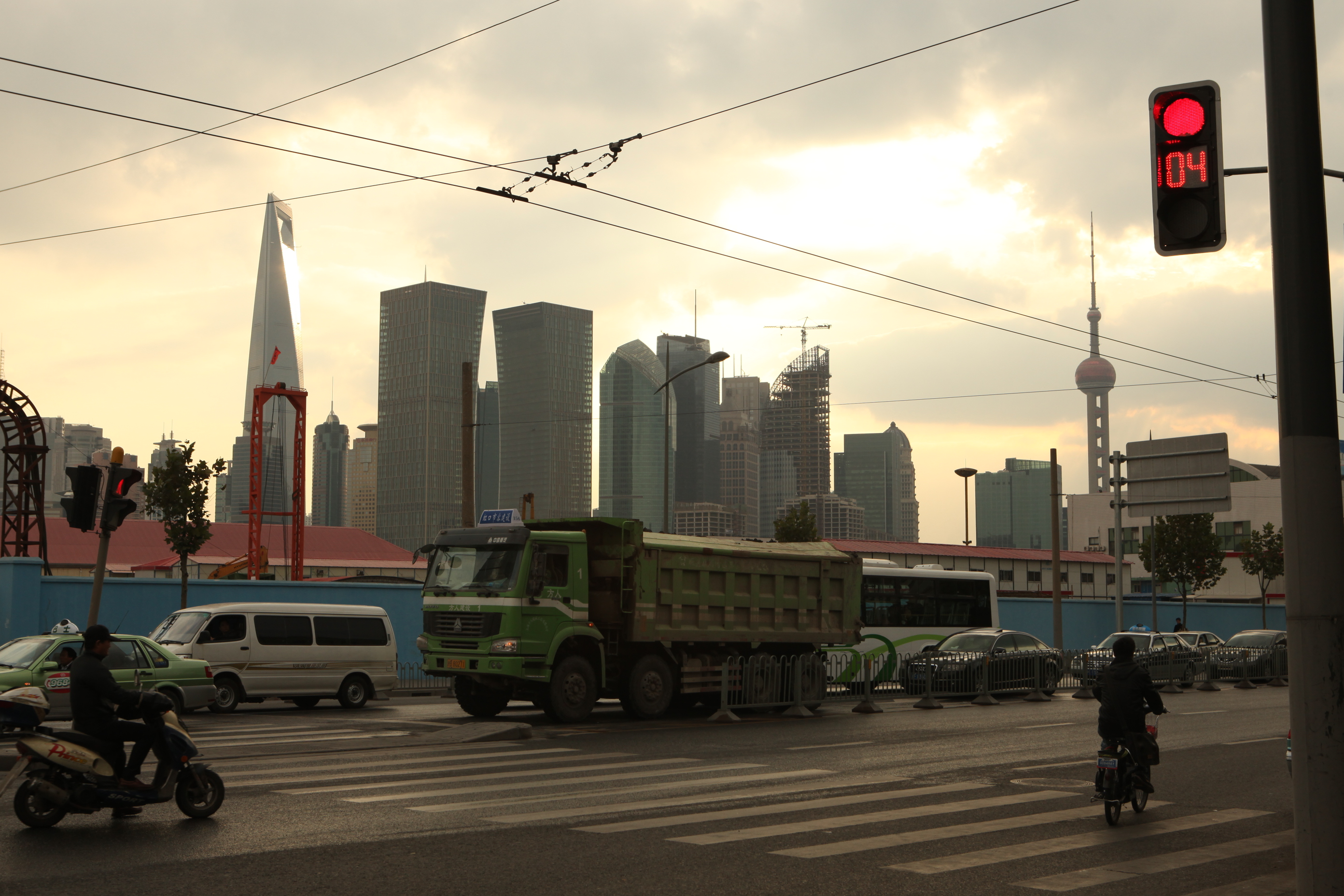 这里，那里剧照的剧照