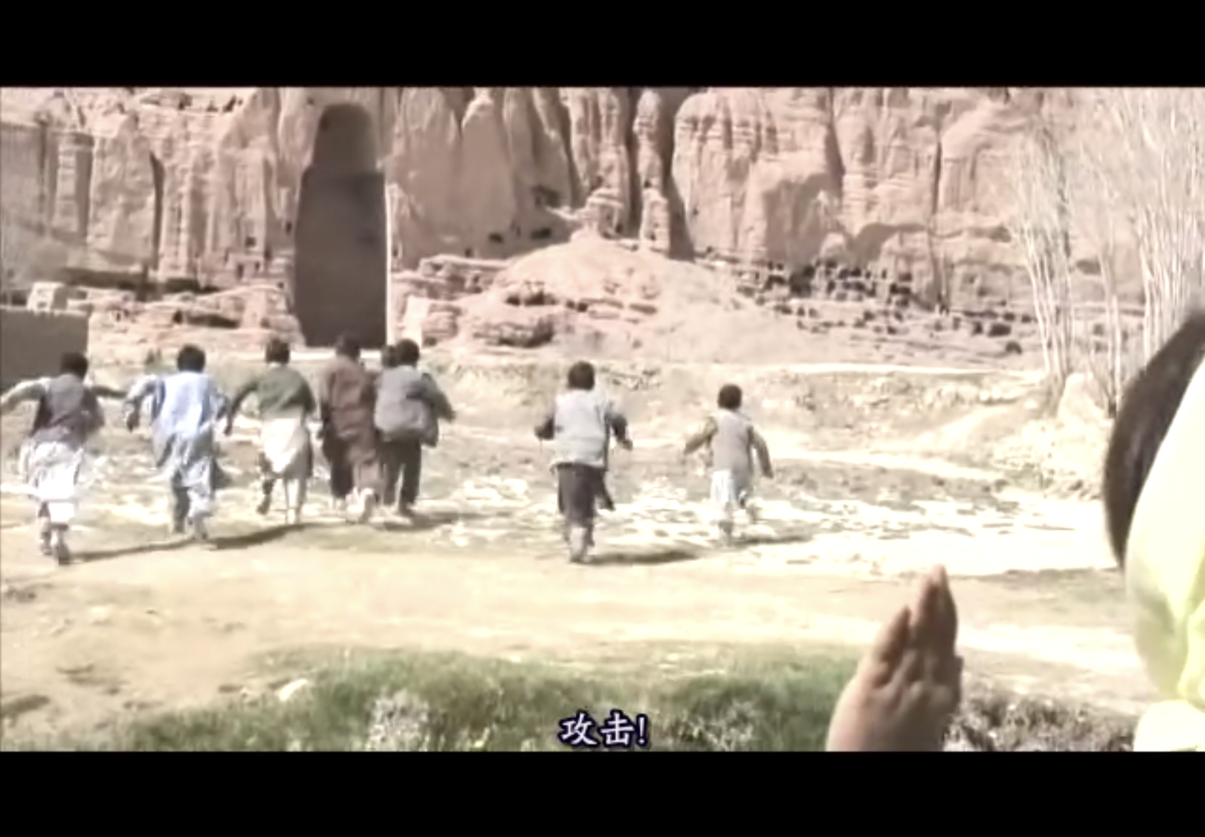 佛在耻辱中倒塌剧照的剧照