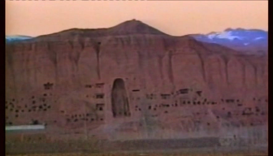 佛在耻辱中倒塌剧照的剧照