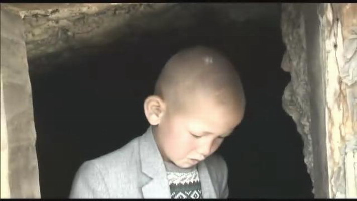 佛在耻辱中倒塌剧照的剧照