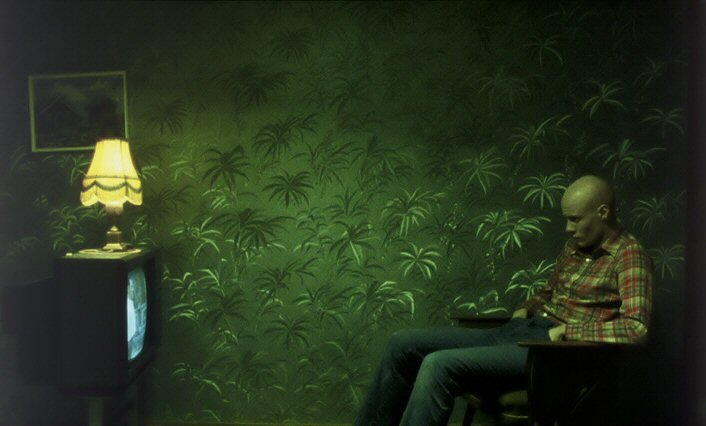 航向热带岛屿的冰山剧照的剧照