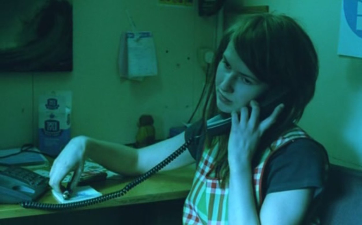 航向热带岛屿的冰山剧照的剧照