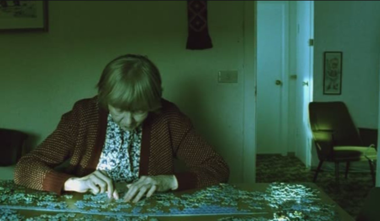 航向热带岛屿的冰山剧照的剧照