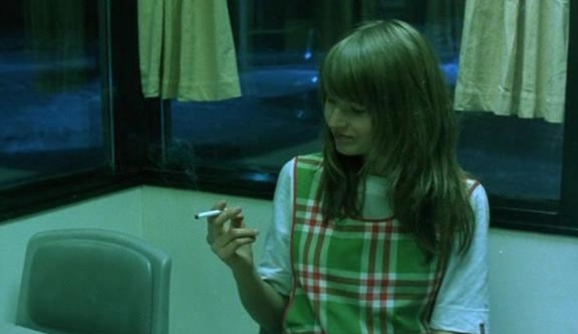 航向热带岛屿的冰山剧照的剧照