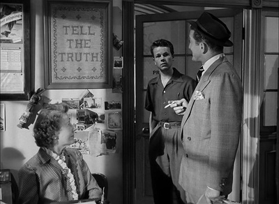 倒扣的王牌剧照的剧照