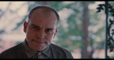 弹簧折刀剧照的剧照