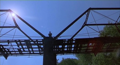 弹簧折刀剧照的剧照