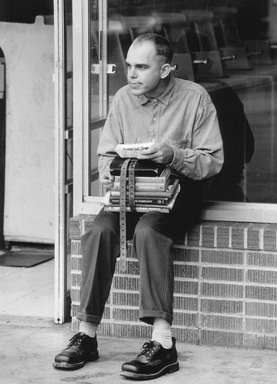 弹簧折刀剧照的剧照