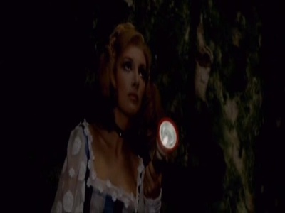 鬼妻墓中来剧照的剧照